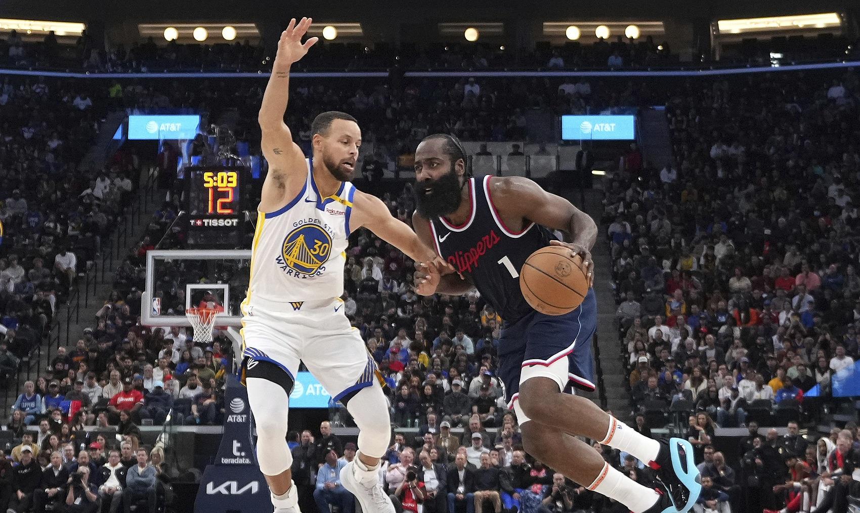 快船不敌独行侠,遭遇两连败 快船不敌独行侠,遭遇两连败