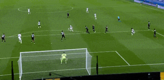 土耳其压制葡萄牙，阿拉巴防守端锁死对手